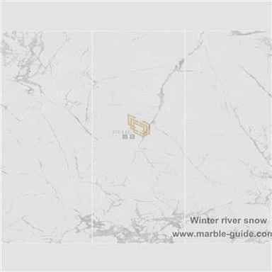 سنگ متخلخل برفی رودخانه زمستانی